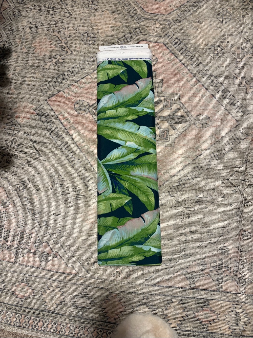 NWT Tropical Leaf Fabric Roll - Home Accents